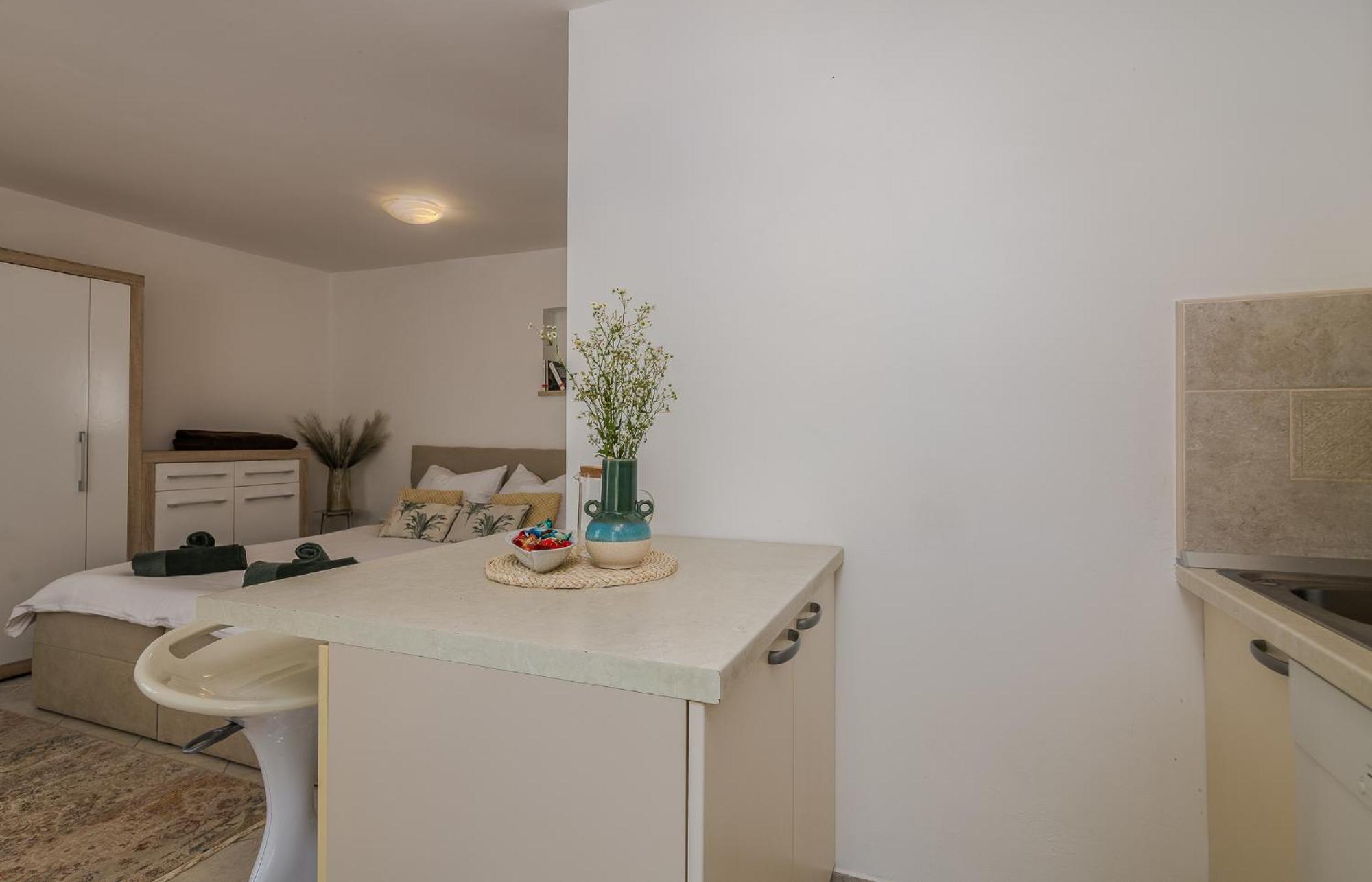 Apartments Stella & Luna Кърк Екстериор снимка