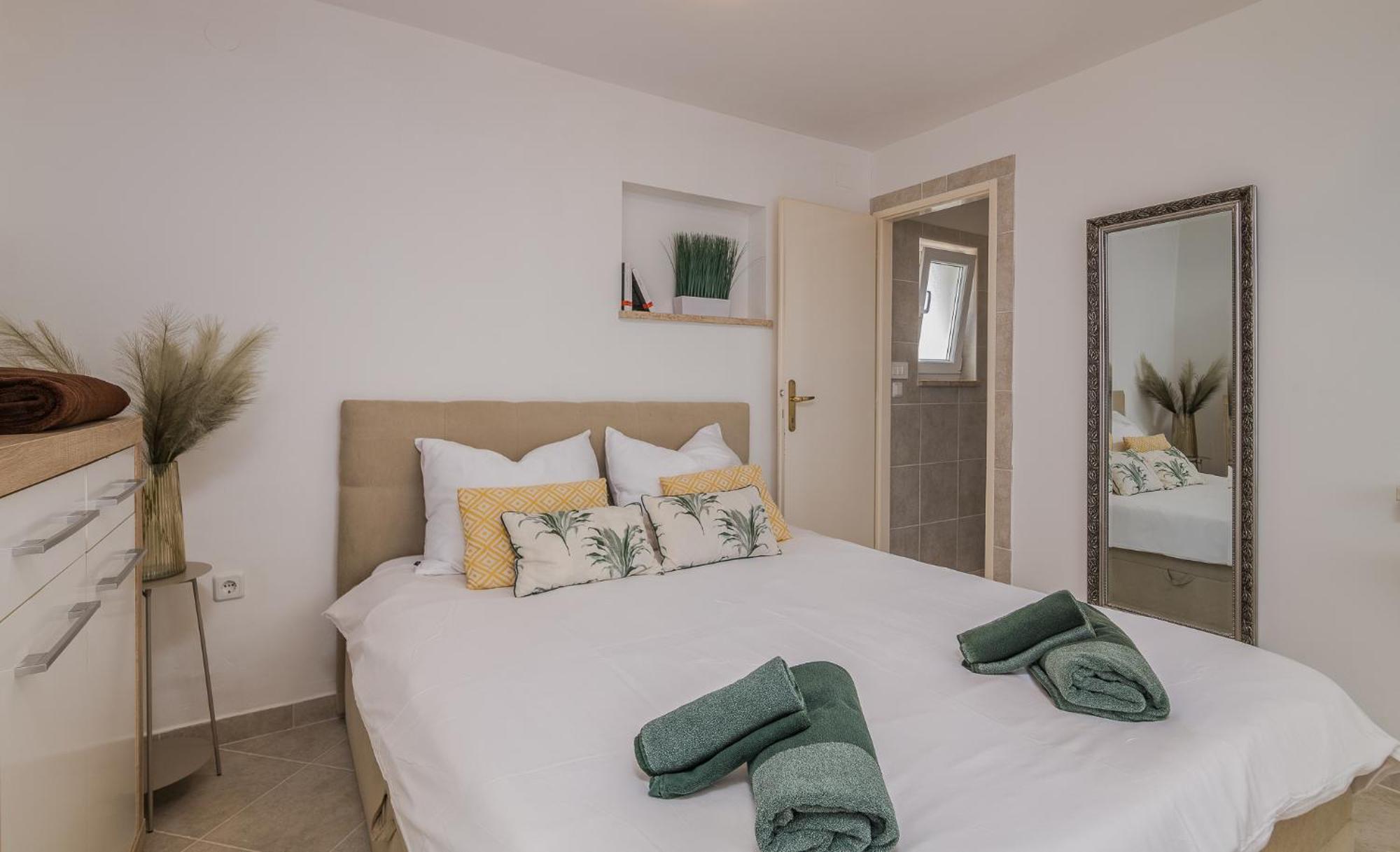 Apartments Stella & Luna Кърк Екстериор снимка