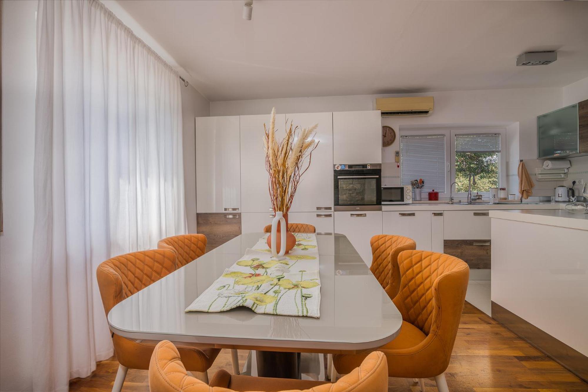 Apartments Stella & Luna Кърк Екстериор снимка